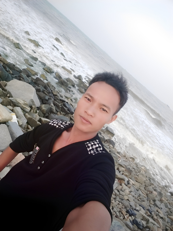 与你同在的第一张照片--柳州王婆说媒